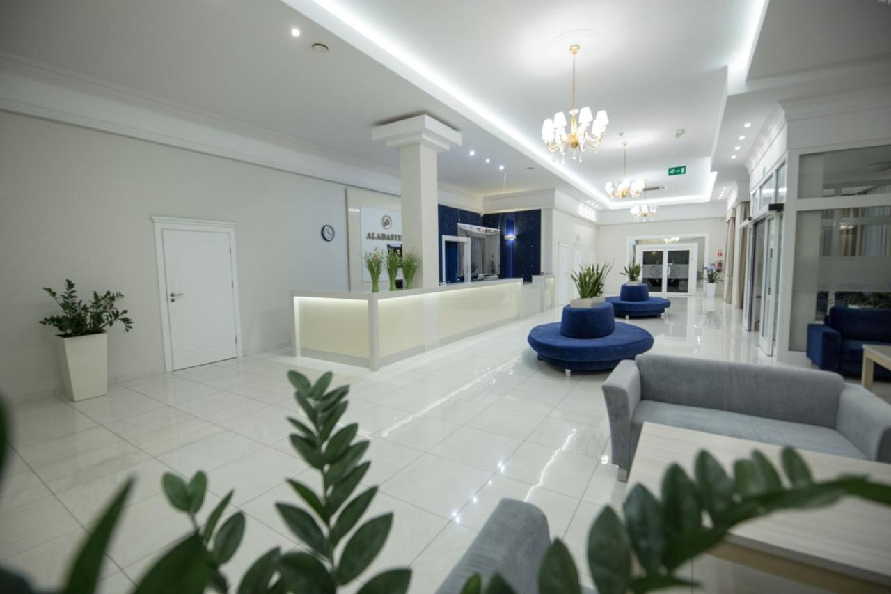 Alabaster Rezydencja Ряшів Екстер'єр фото